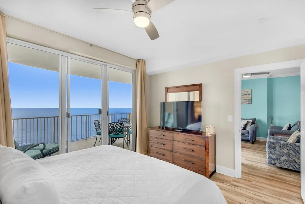 Ocean Villa 1605