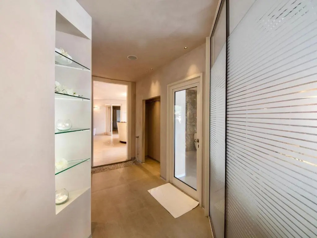 Residence con piscina a Monteverdi