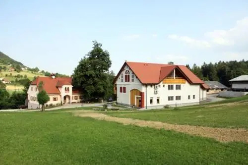Podpecan Farm Rooms
