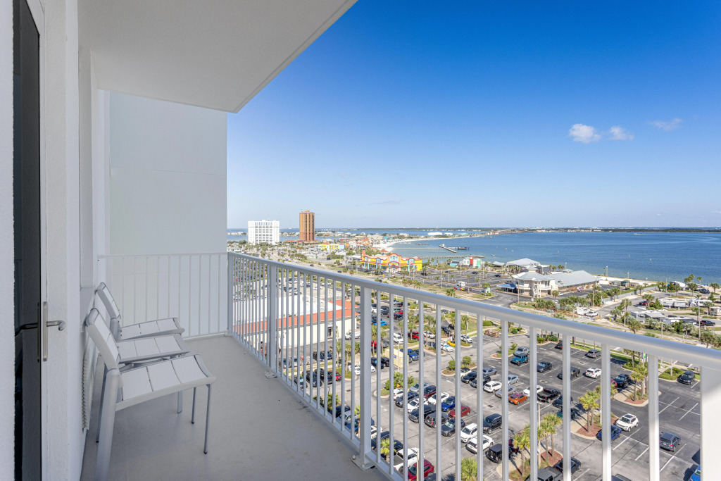 Holiday Inn Resort Pensacola Beach Gulf Front by IHG