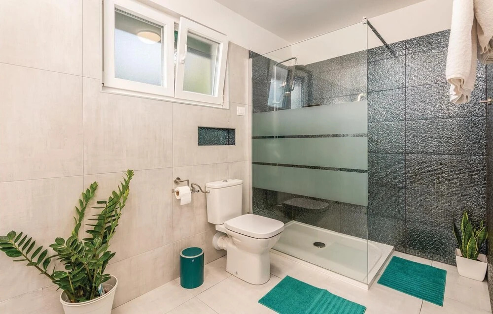 Awesome Home in Malinska With Wifi and 2 Bedrooms
