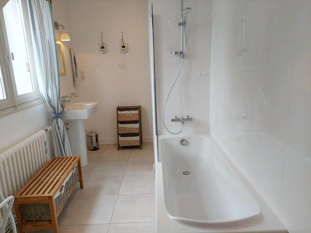 Holiday Home in Camaret Near Sandy Beaches