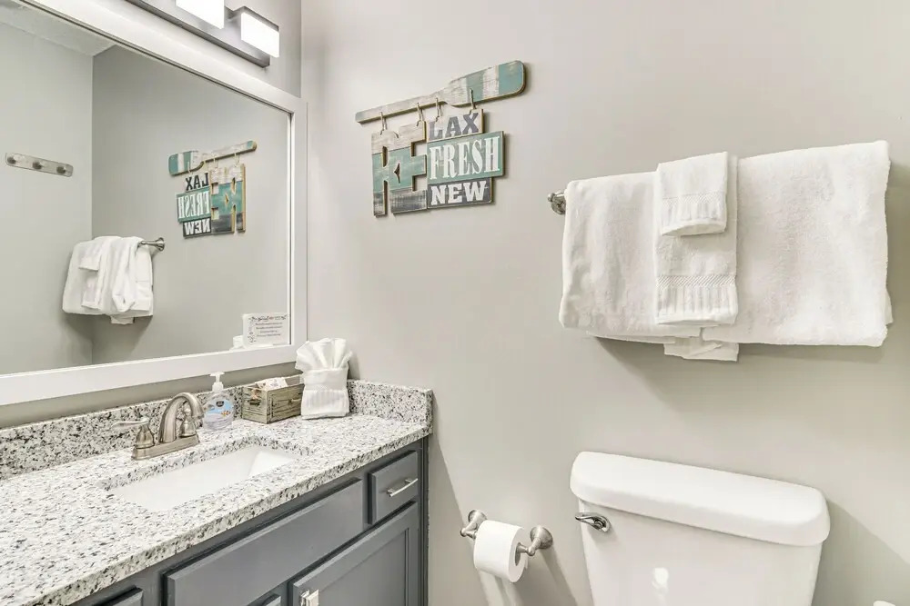 Inviting Branson West Condo w/ Pool Access