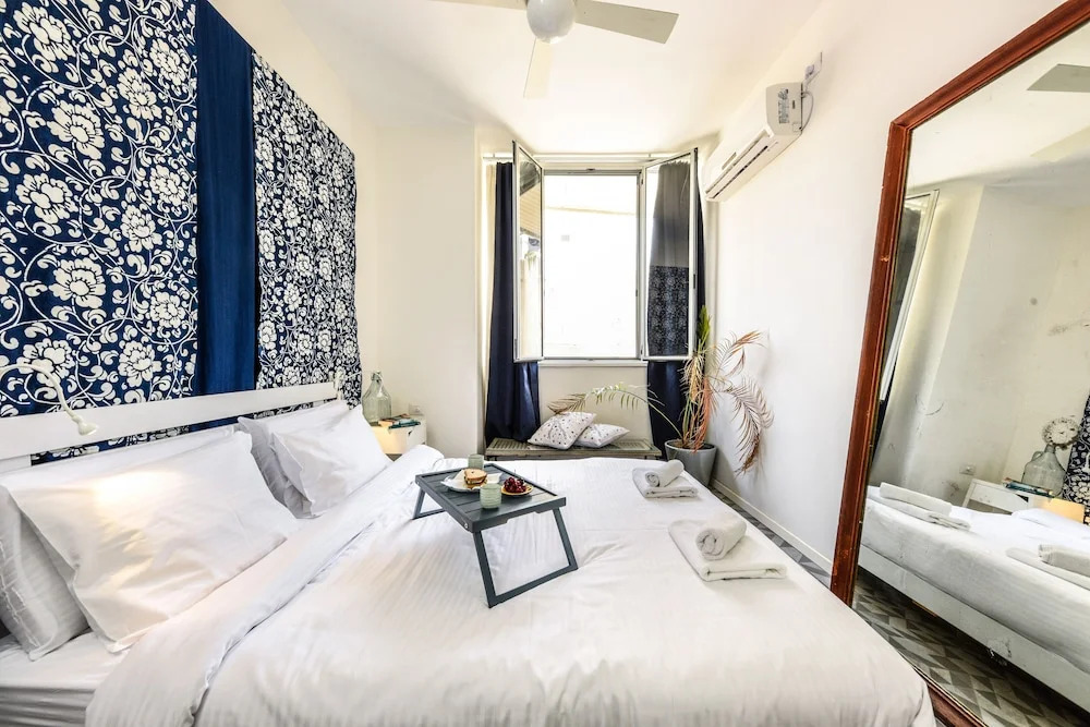 One of a kind Bright Modern and Central