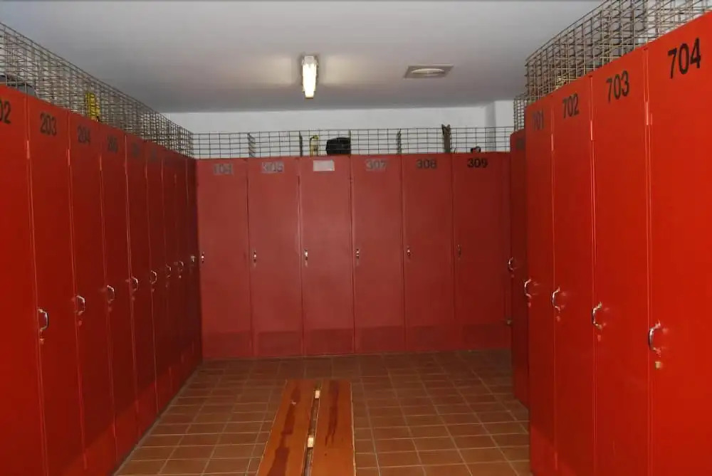 Apartamentos Midi 3000