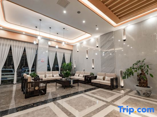Muxi Foot Road · Hotel (Ping An Bus Station)