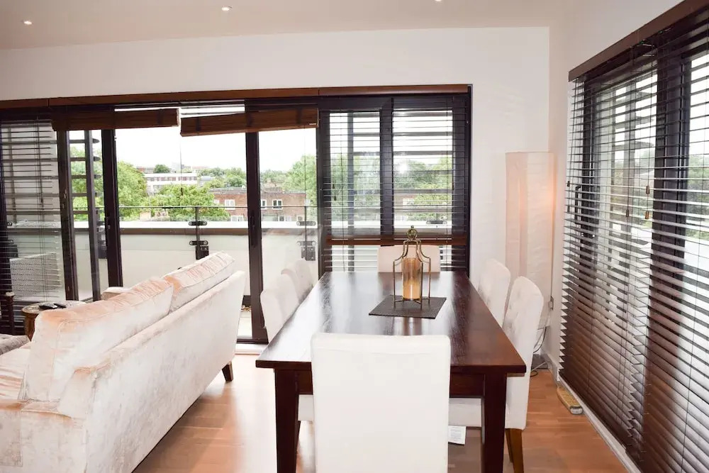 Stylish 2 Bedroom Flat With Balcony In Tufnell Park
