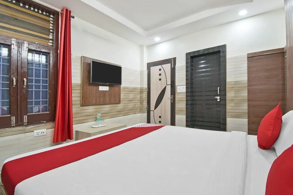 Oyo 24887 New Suhani