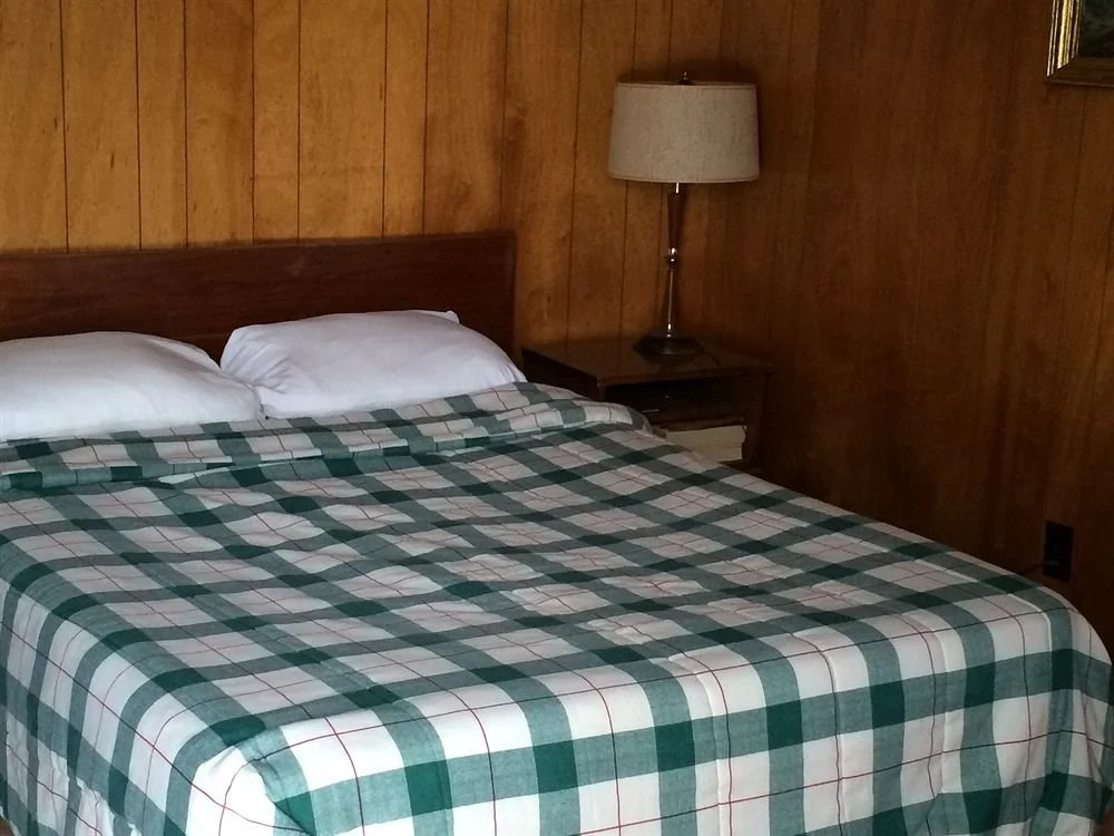 Cardinal Motel
