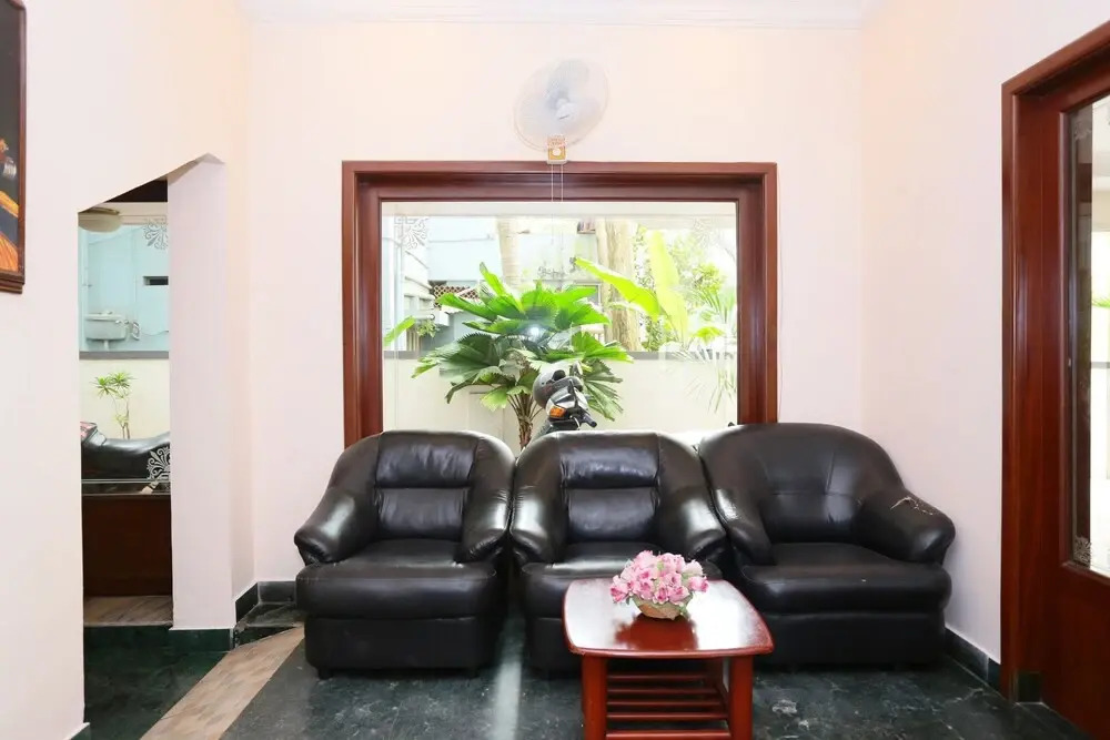 OYO 24157 Karthika Residency