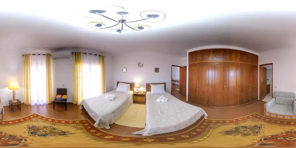 Elegant family house in Loulé with private pool