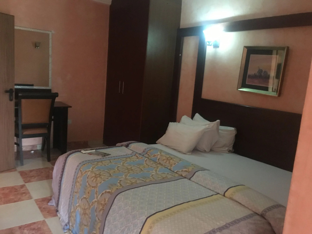 Hymax Grace Hotel and Suites