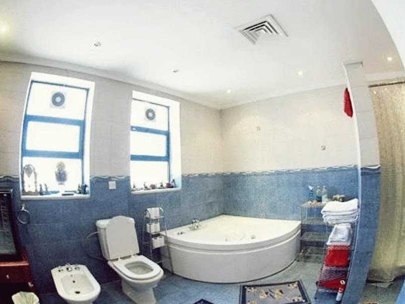 Acacia Hotel & Suites