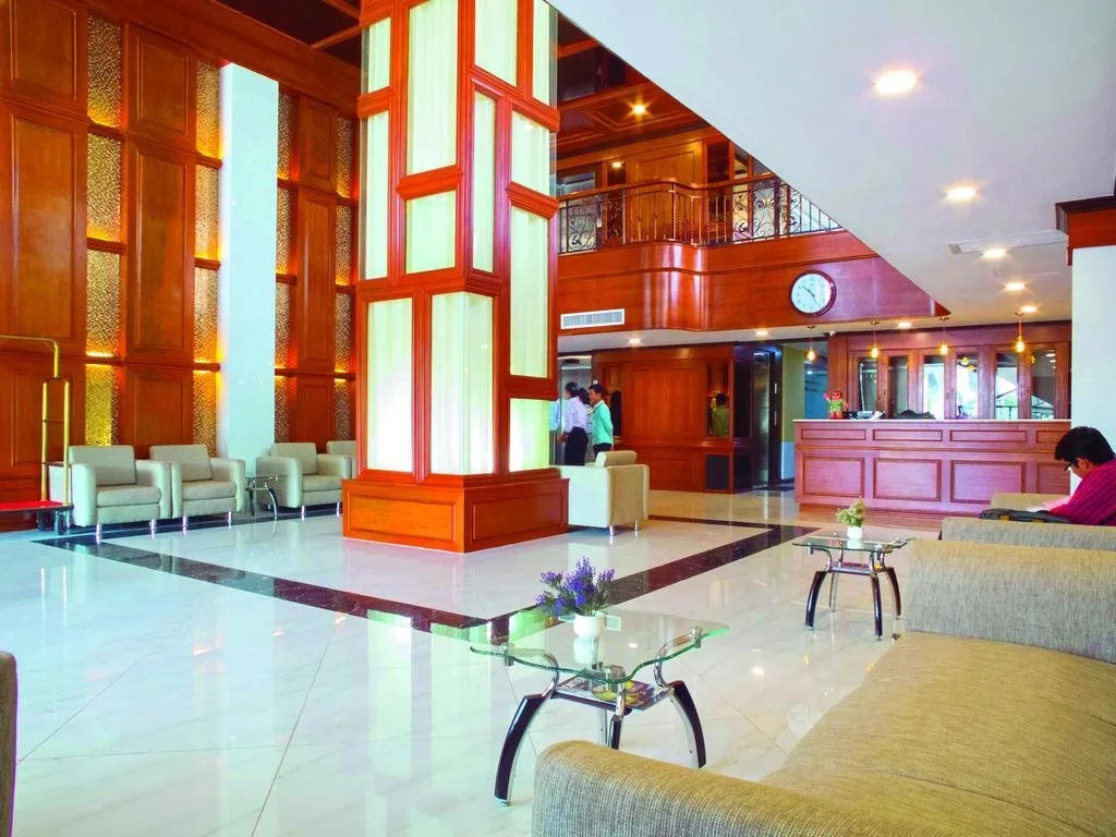 Gold Leaf Hotel