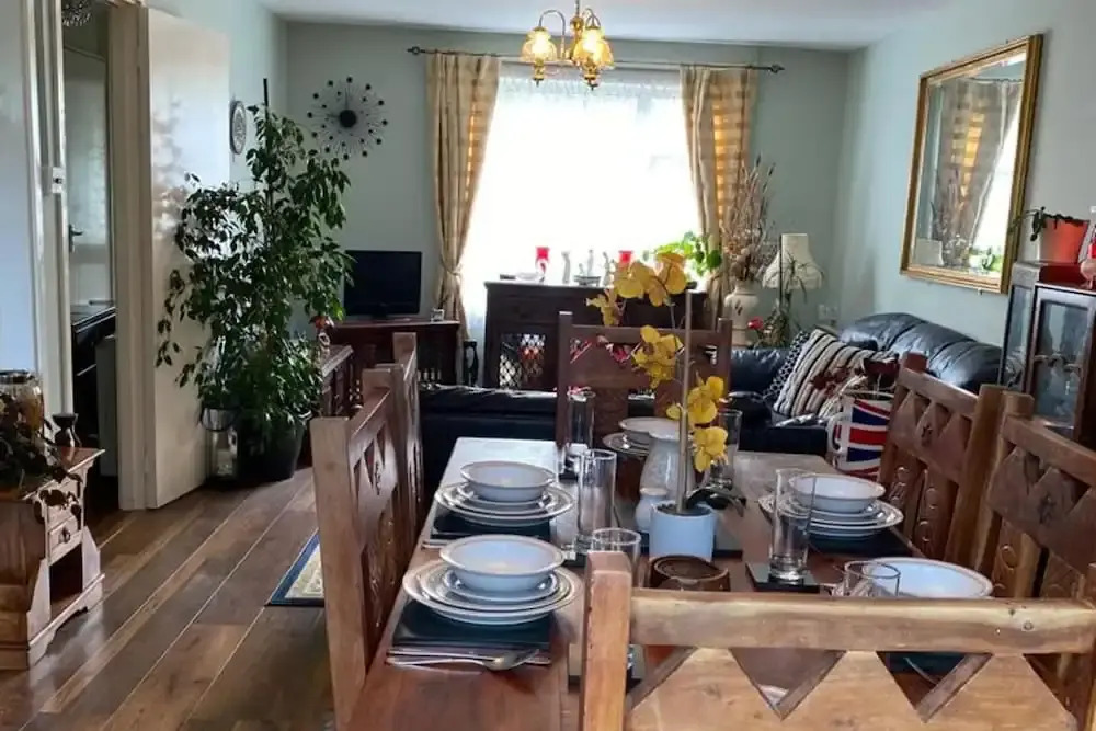 2-bed House Sleeps 4 - Enclosed Garden - Tv & Wifi