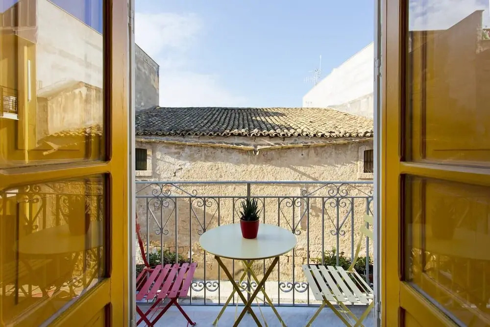 Le Luminarie - Creative Residence