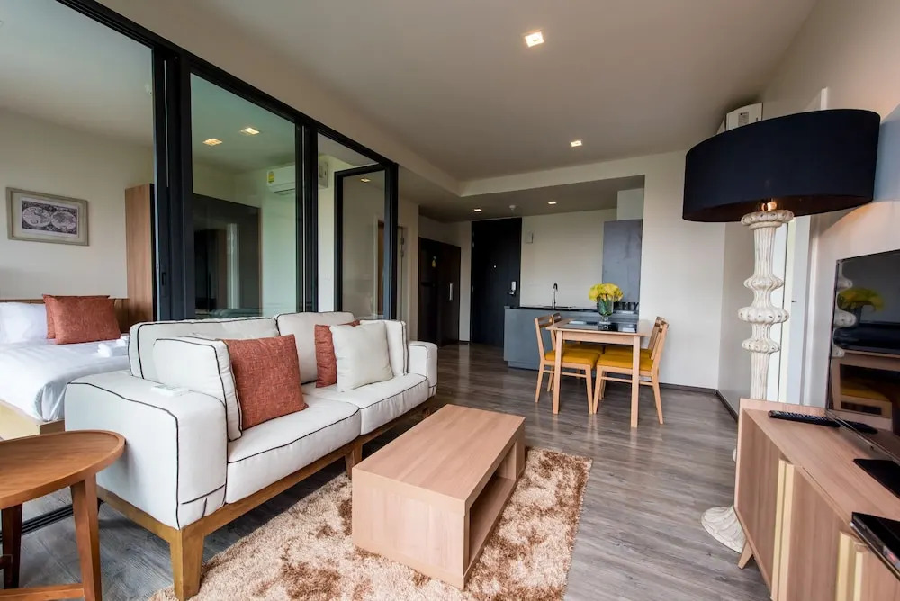 Welcome to the Best and new Apartment to Have Great Trip in Patong Beach