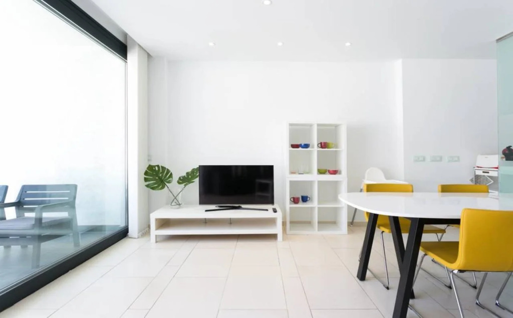 Palmar White