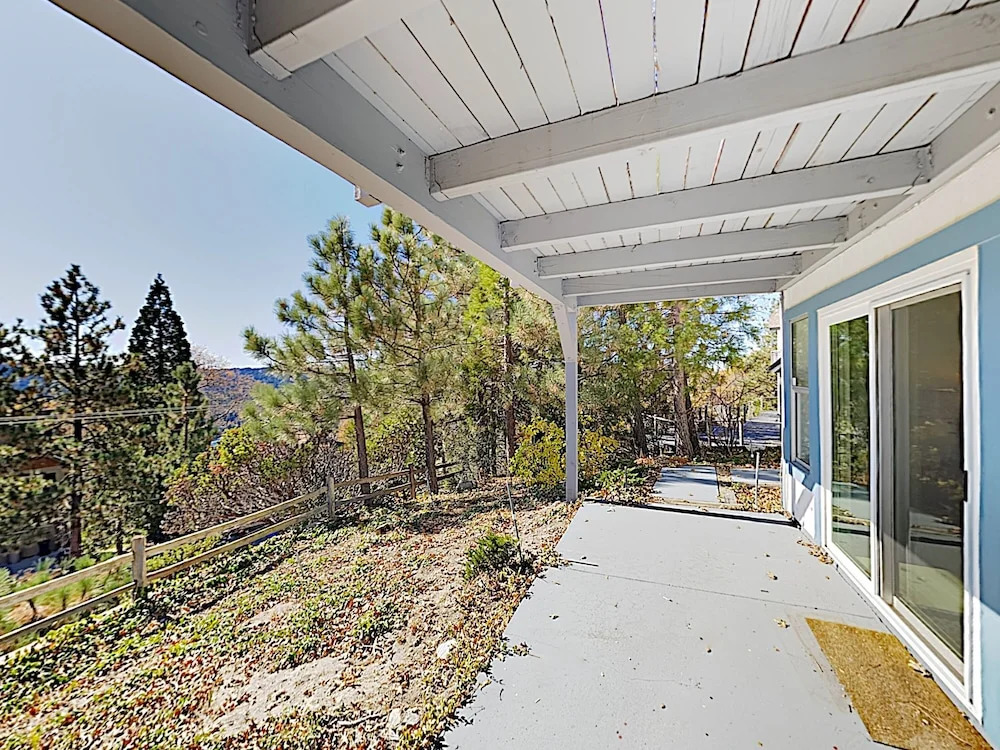 Beautiful Retreat: Lake/Mountain Views & Game Room home
