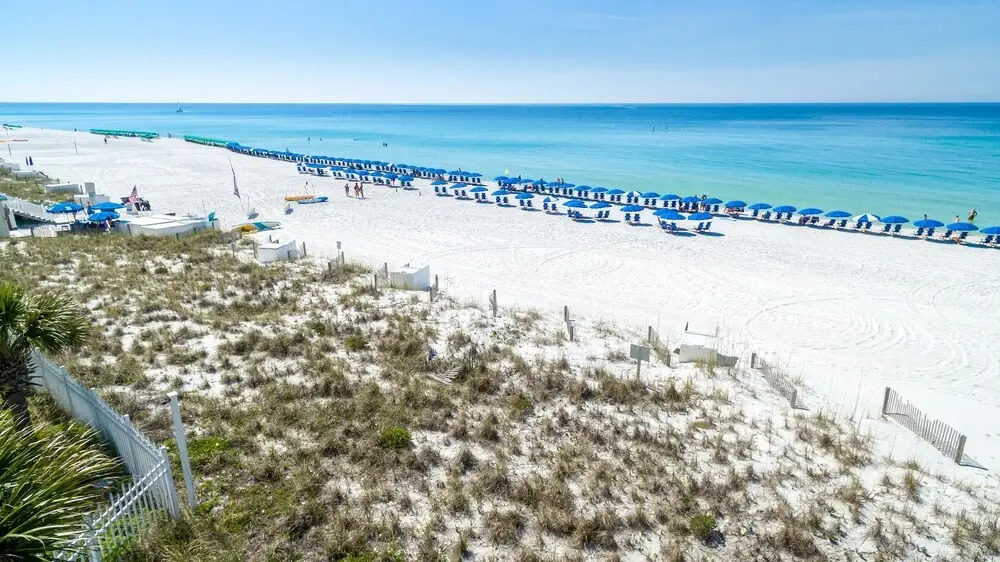 Silver Beach Towers 506w 4 Bedroom Condo by RedAwning