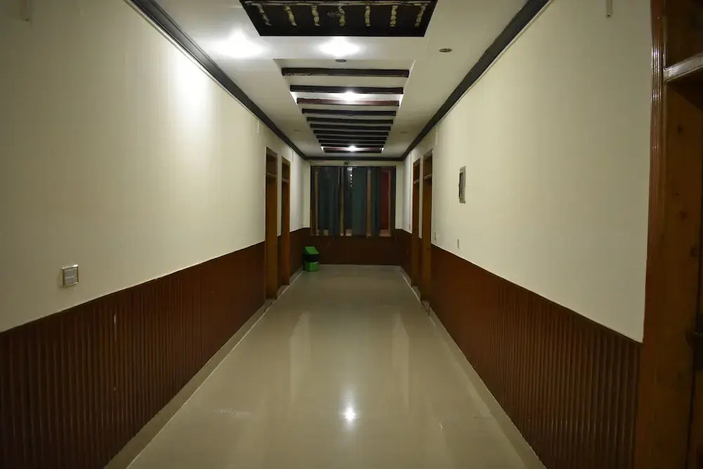 Rose Valley Hotel