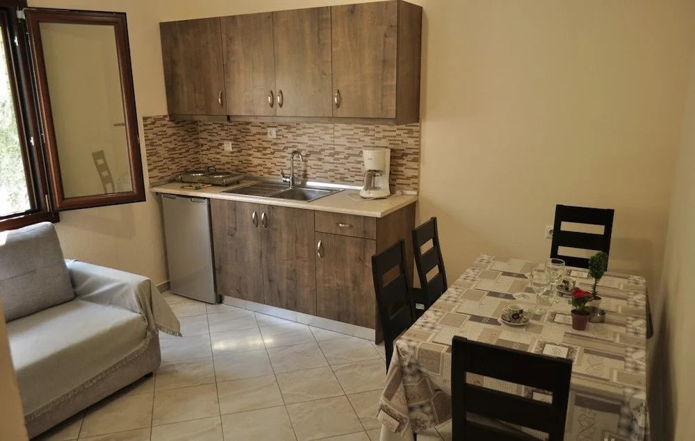 Maria Dina Studios