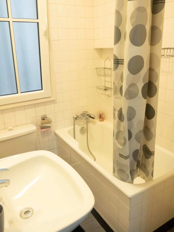 Beautiful Charming and Bright apt Near Paris