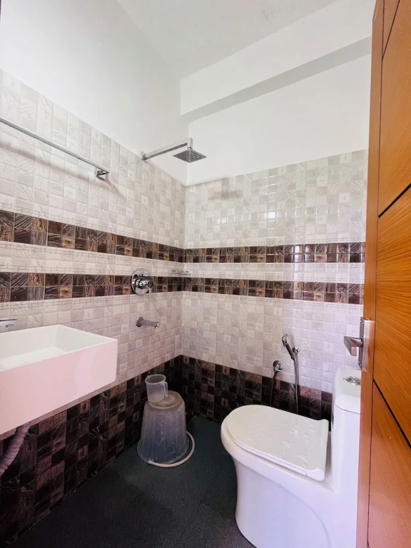 7 Malai Residency