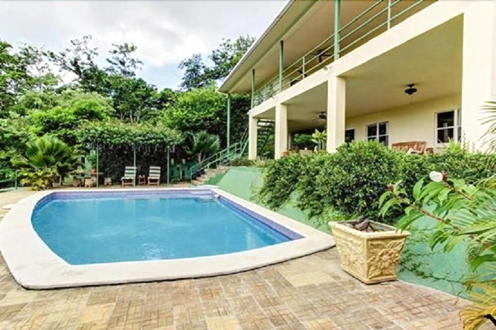 Green Acres Guesthouse