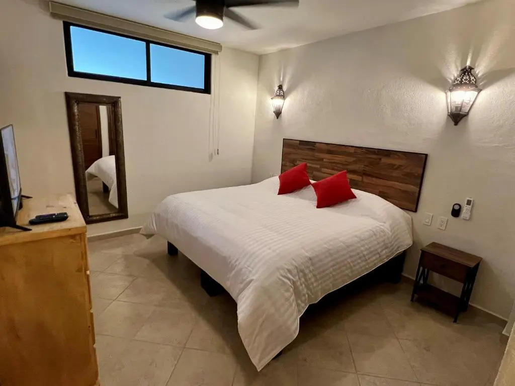 Condo SantoMar - Scenic views, 2Bed, 2Bath in Downtown, Pool, Gym, BBQ