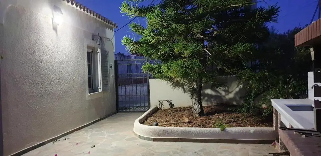 Studio with sea view enclosed garden and wifi at Porto Heli