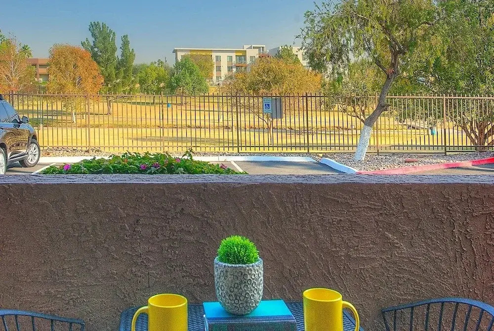 135 Fully Furnished, amenities galore! by RedAwning