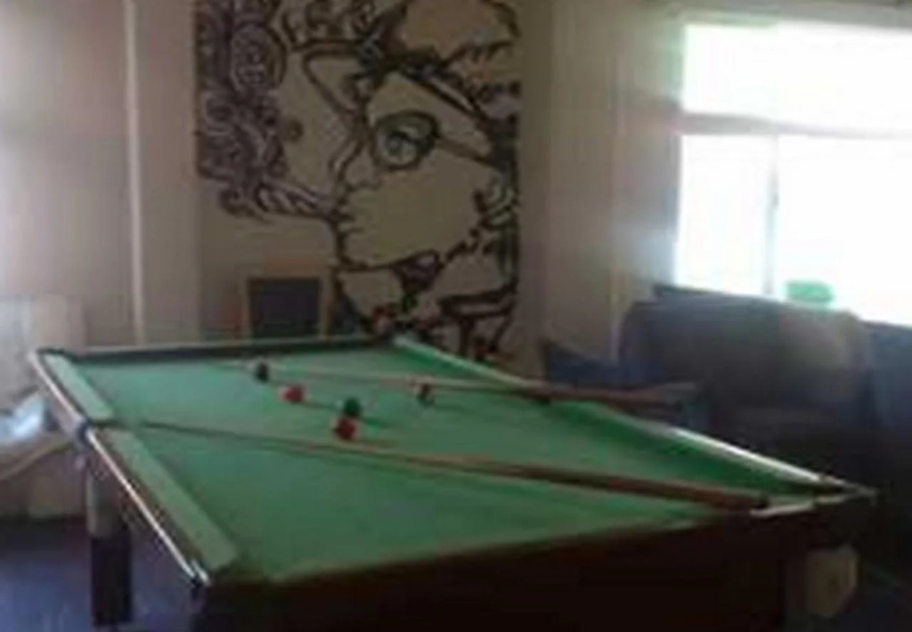 The Hive Hostel - Traveler Friendly, Passport Only