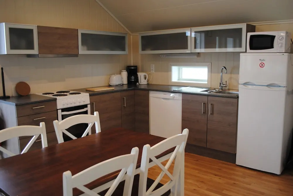 Furoy Hotel Apartments and Boating