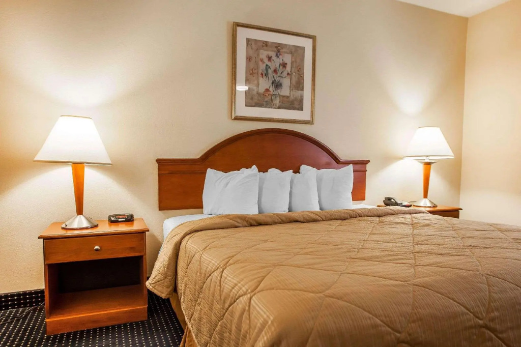 Motel 6 East Windsor, NJ Hightstown