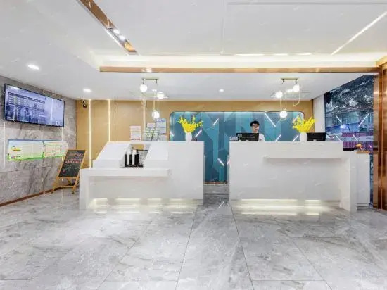 Yimi Apartment (Guangzhou 13 Hangyi De Road Subway Station)