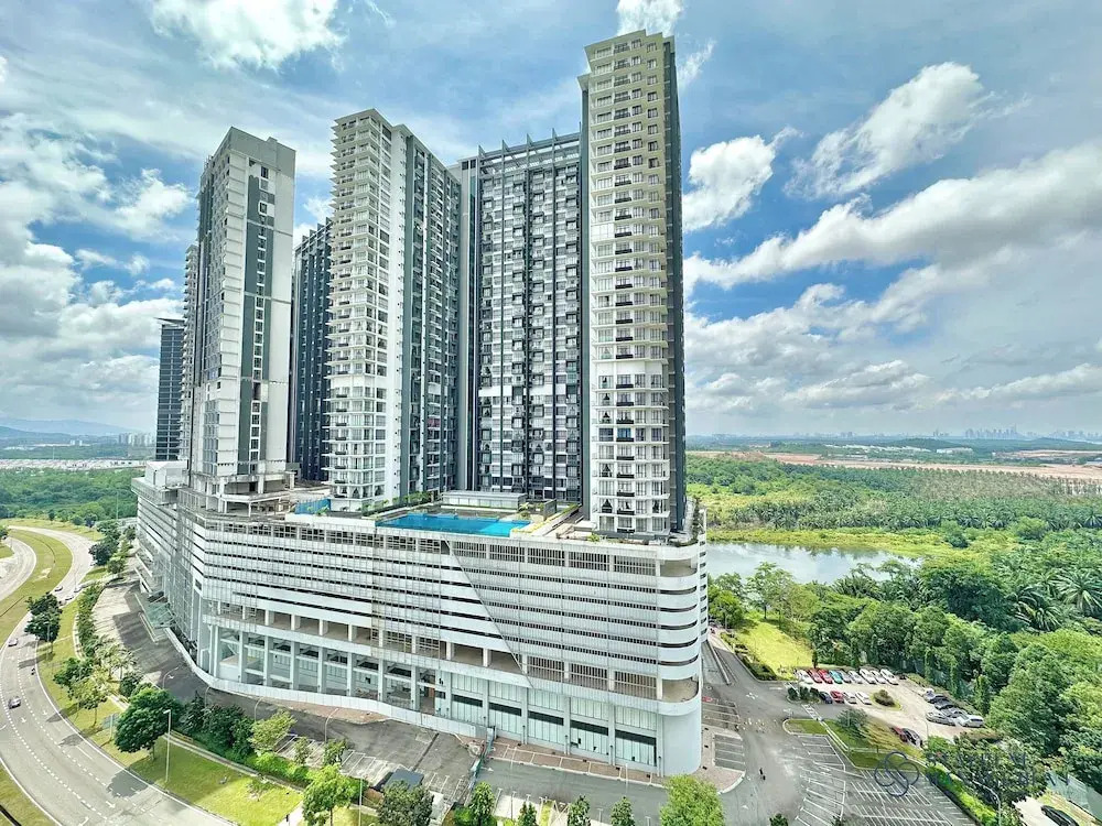 Afiniti Muslim Condo Legoland Medini
