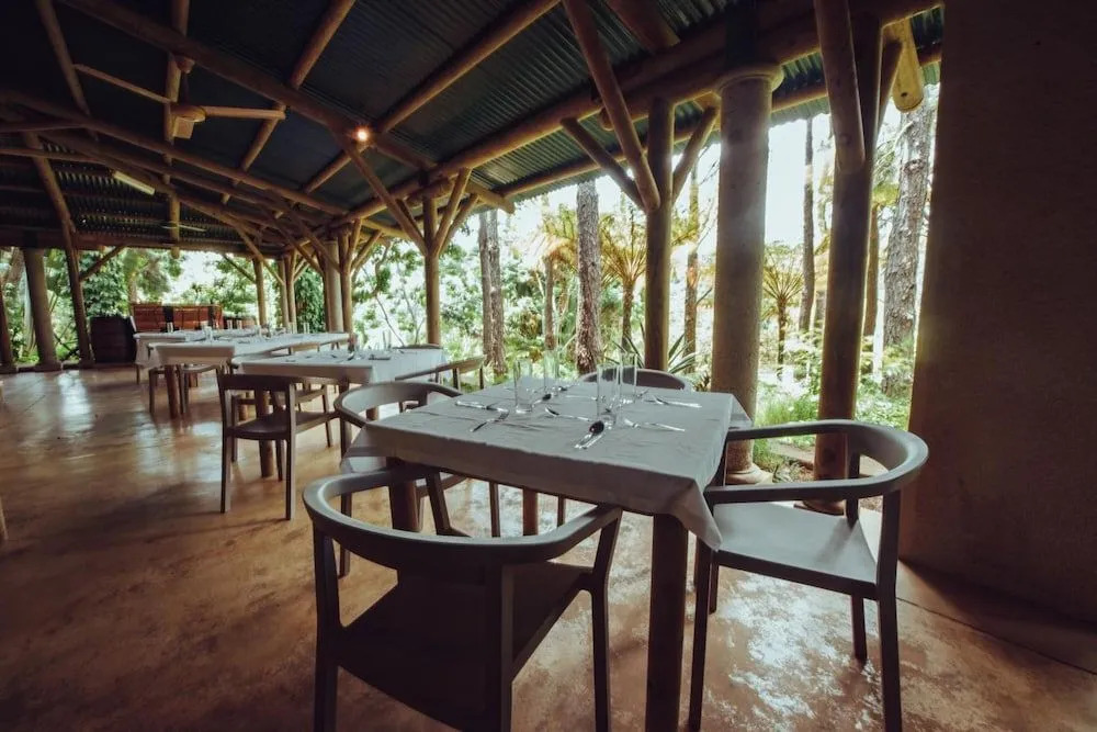 L'Exil Lodges
