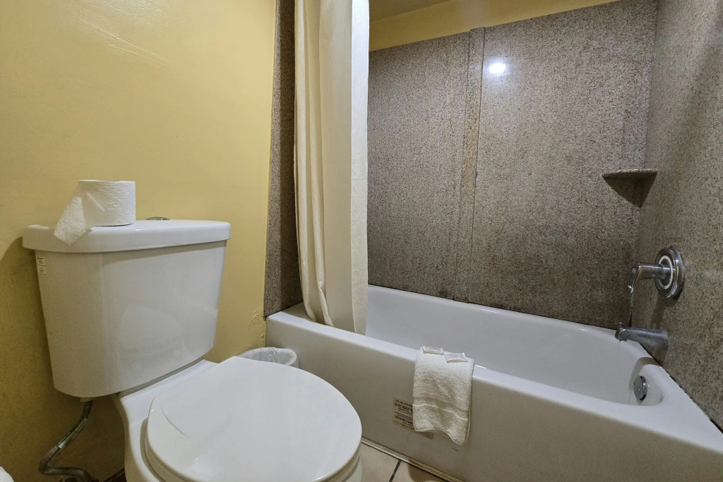 Sunrise Inn By OYO Newport News US-60