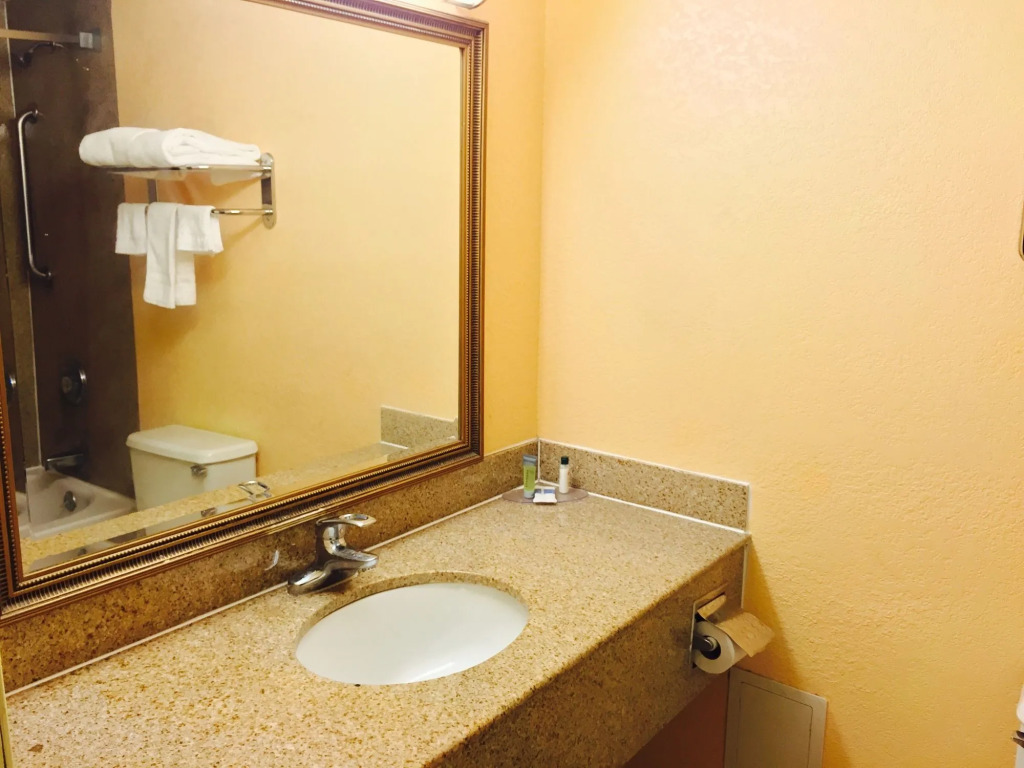 Hotel M Morgantown - WVU Area