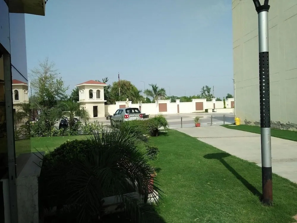 Brij Bhoomi Resort