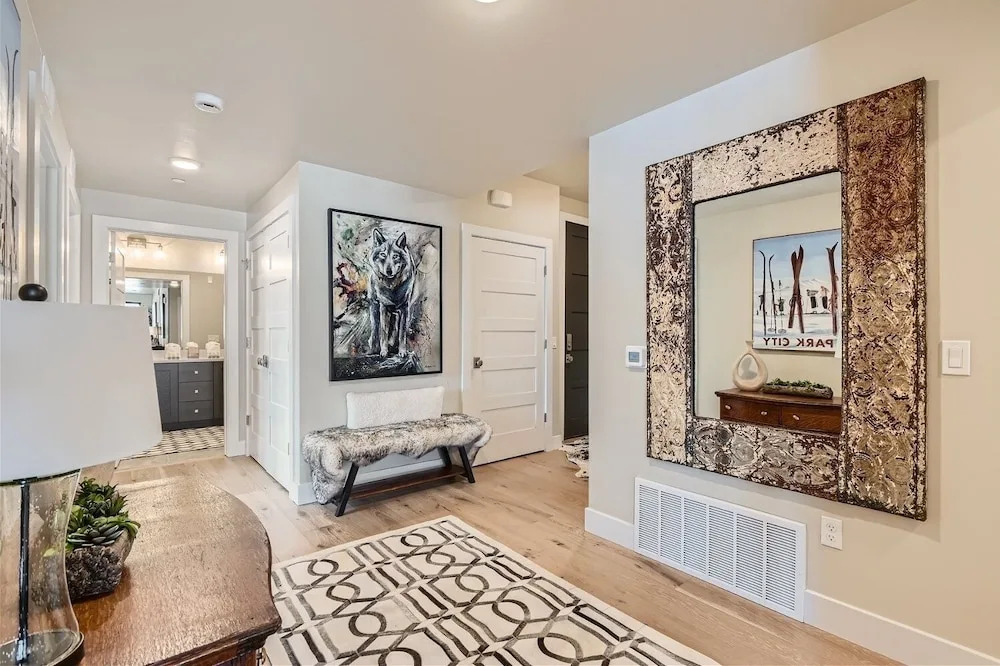 Helling Circle Secret 102 3 Bedroom Condo by RedAwning