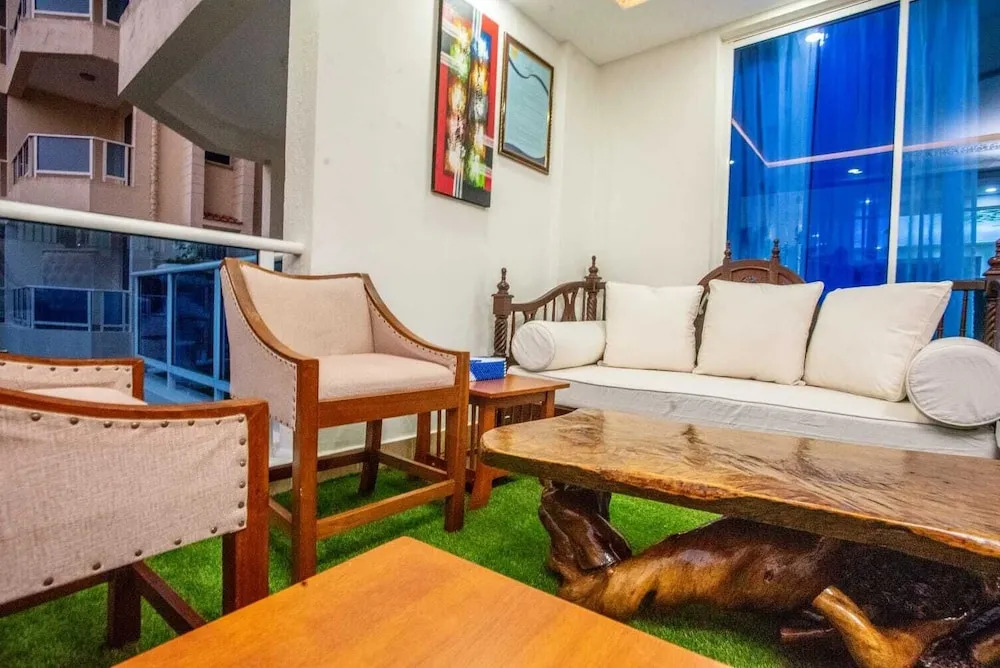 Lux Suites the Palms Apartments Nyali