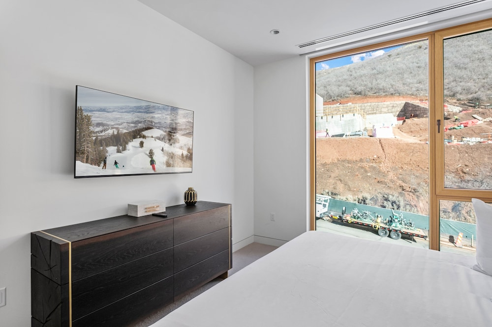 Ski-in/out Deer Valley Resort Pool 3br 3 Bedroom Condo
