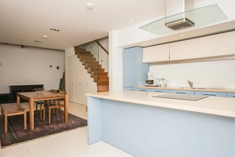 3 Bedroom House in Holland Park