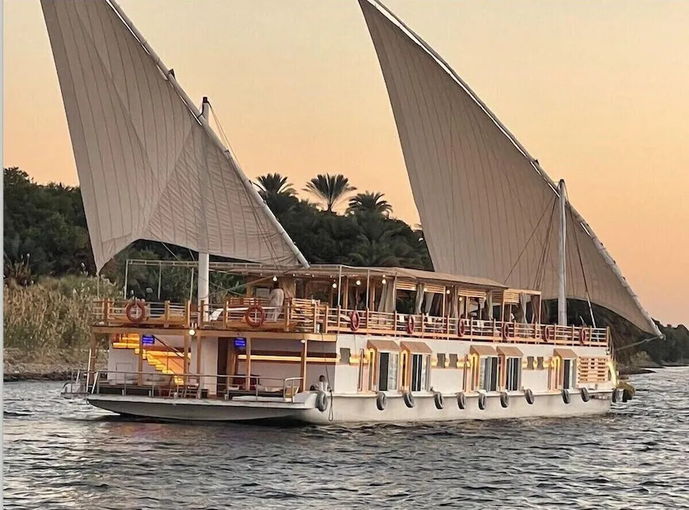 Dahabiya Nile Sailing-Aswan to Luxor