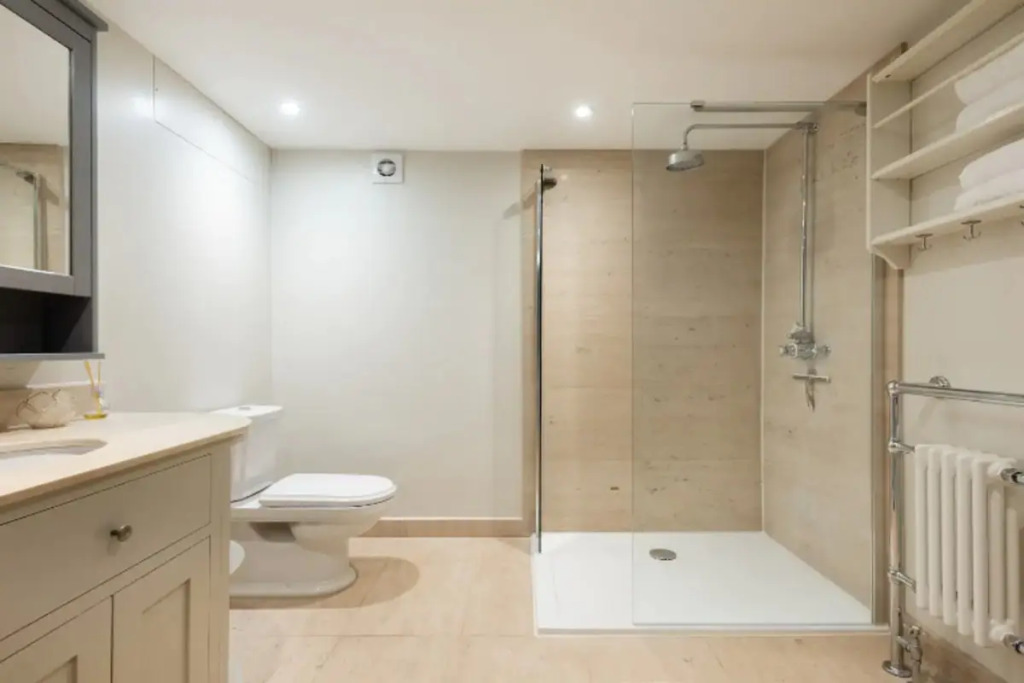 The Midsummer Common - Modern & Spacious 2BDR House with Garden