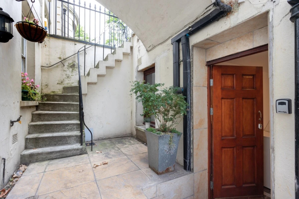 Zone 1 | Private | Fast wifi