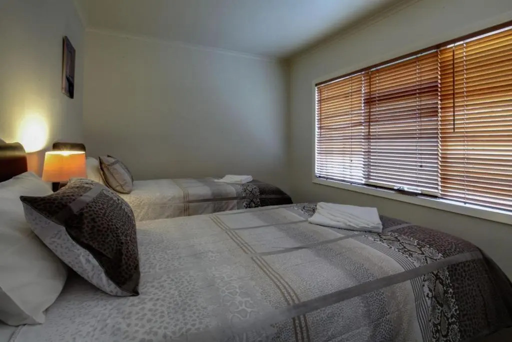 Reardon Place - moments from the family friendly Pea Soup Cove