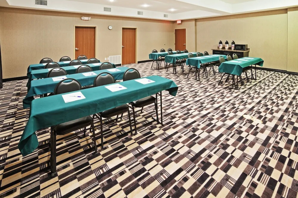 Holiday Inn Express Hotels & Suites Jacksonville by IHG